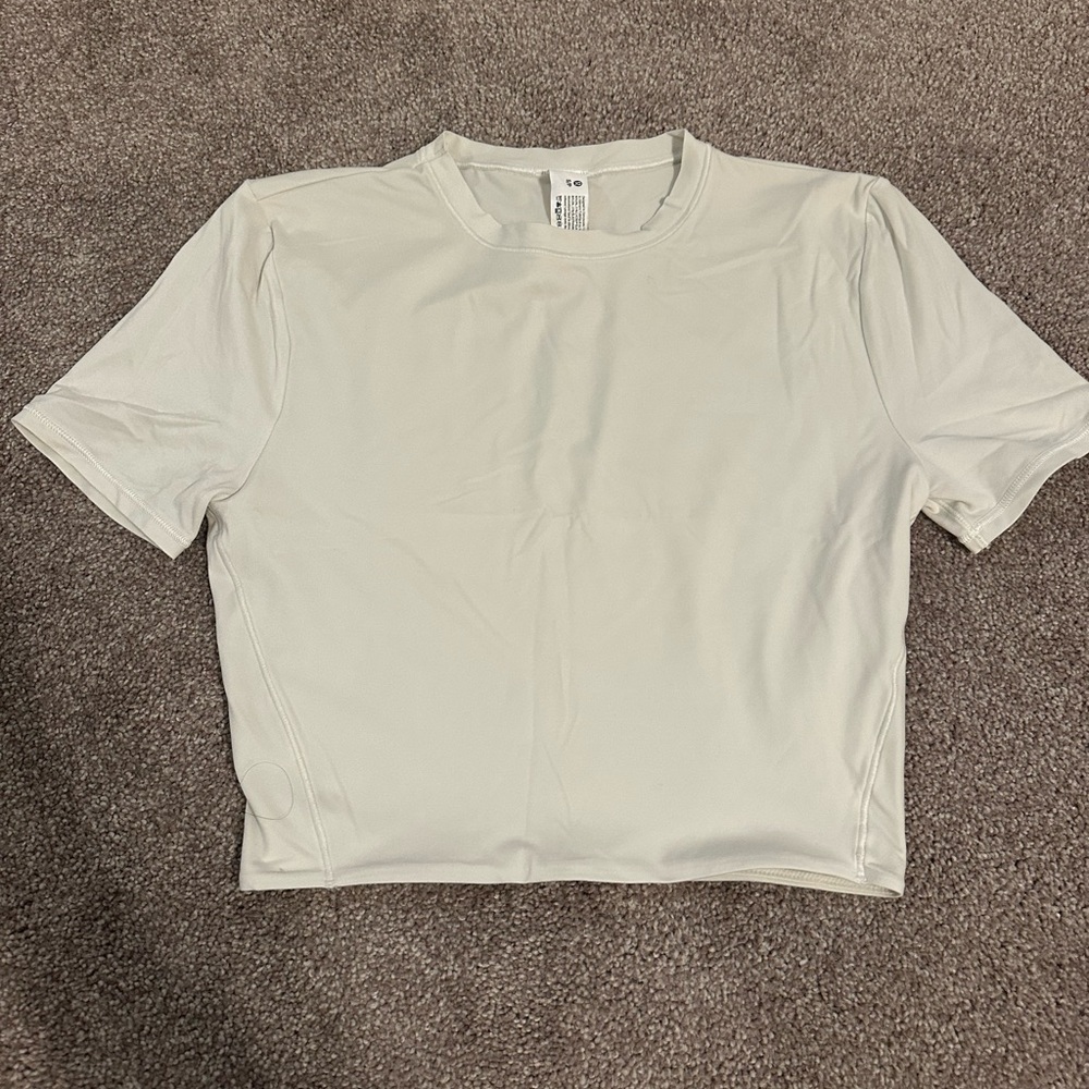 Lululemon Athletica Cream Short Sleeve Top